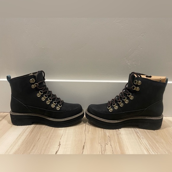 Teva Midform BLK boots - Picture 3 of 4